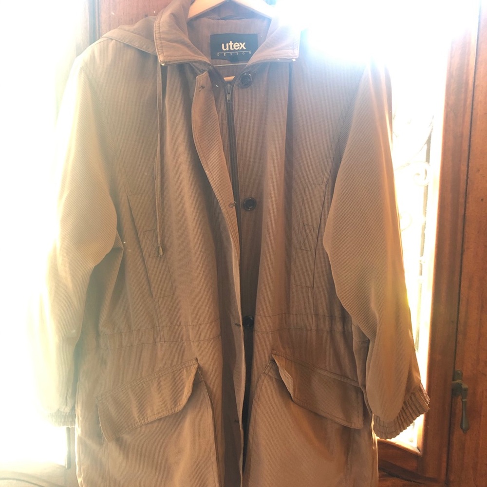 Rain jacket - Picture 3 of 4
